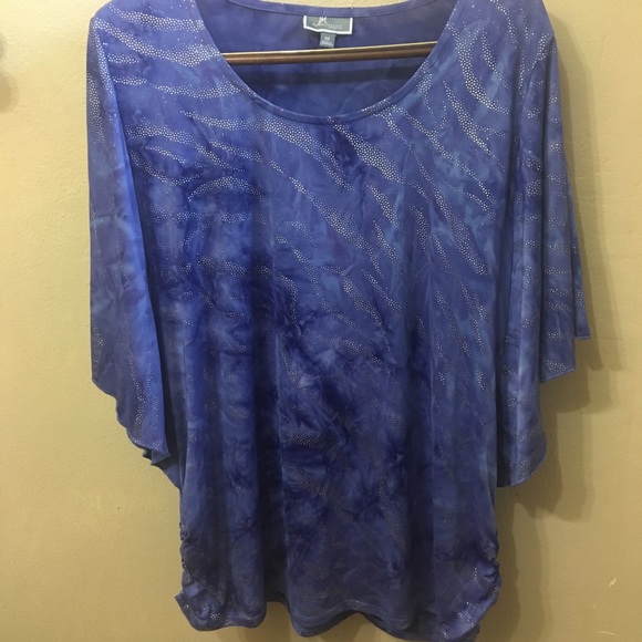 JM Collection Tops - *3 for $10* JM Collection purple batwing top